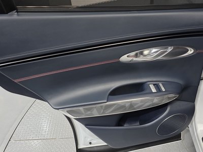 صورة مصغرة 15 لـ 2022 Genesis GV70