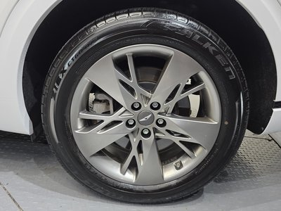 صورة 8 لـ 2022 Genesis GV70