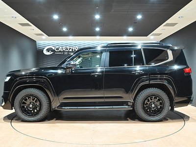 TOYOTA LAND CRUISER 300 - 5