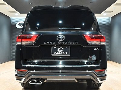TOYOTA LAND CRUISER 300 - 4