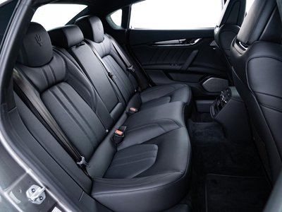 صورة 10 لـ 2021 Maserati QUATTROPORTE
