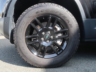 LAND ROVER DEFENDER - 3