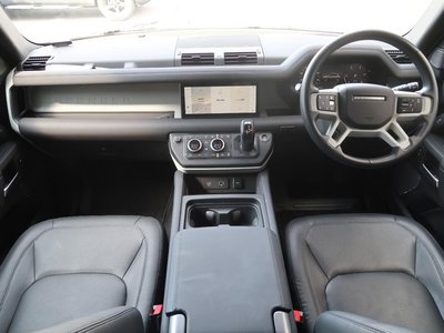 LAND ROVER DEFENDER - 2
