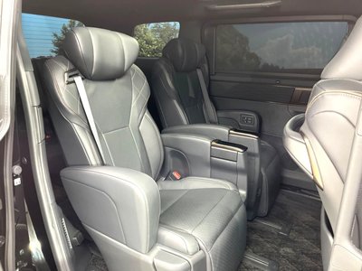 2025 Toyota VELLFIRE — фото 9