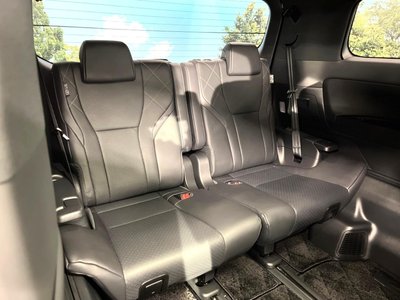 2025 Toyota VELLFIRE — фото 10