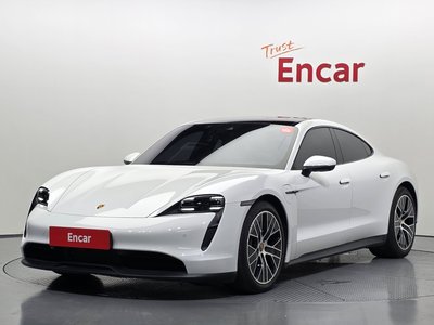 2022 Porsche TAYCAN 照片 1