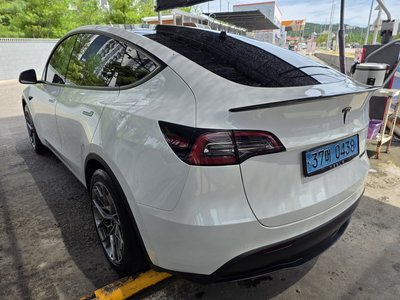 2022 Tesla MODEL Y photo 4
