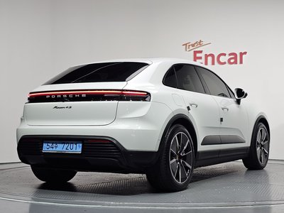 صورة 2 لـ 2025 Porsche MACAN