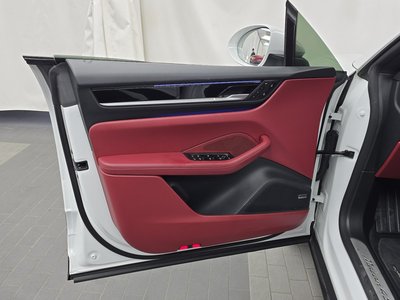2025 Porsche MACAN — миниатюра 14