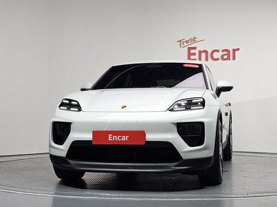 صورة 3 لـ 2025 Porsche MACAN