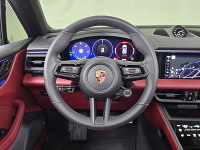 2025 Porsche MACAN — миниатюра 18