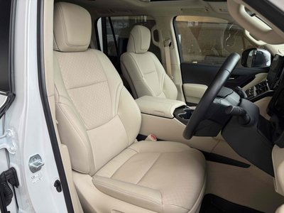 TOYOTA LAND CRUISER 300 - 9
