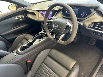 صورة مصغرة 12 لـ 2024 AUDI RS E-TRON GT