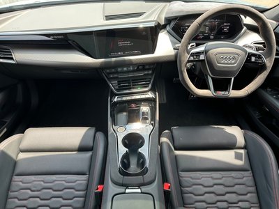 صورة 3 لـ 2024 AUDI RS E-TRON GT