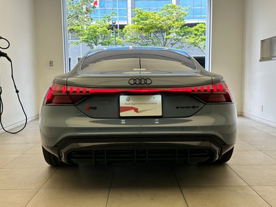 صورة 8 لـ 2024 AUDI RS E-TRON GT