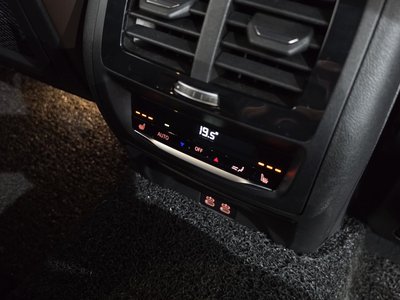 2025 BMW X4 缩略图 37