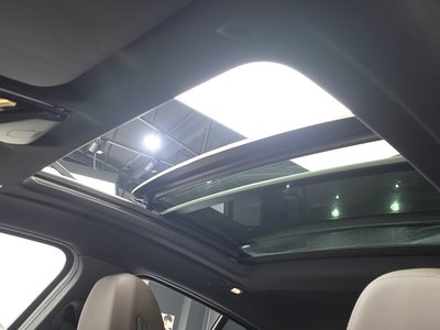 2025 BMW X4 缩略图 23