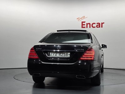 صورة 4 لـ 2010 Mercedes-BENZ S-CLASS