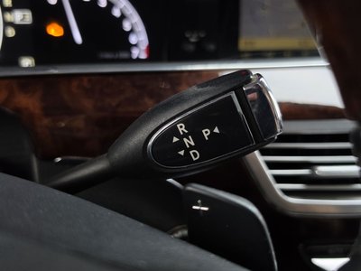 صورة 9 لـ 2010 Mercedes-BENZ S-CLASS