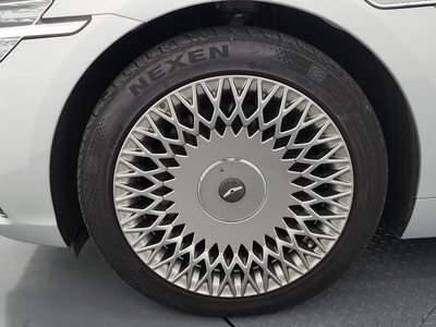 GENESIS G90 - 6