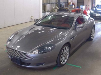 ASTON MARTIN DB9 - 4