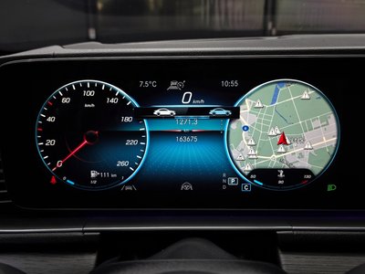 MERCEDES-BENZ GLS - 8