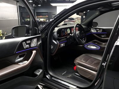 MERCEDES-BENZ GLS - 10