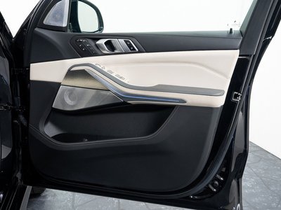2023 BMW X7 缩略图 31