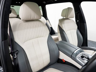 صورة 9 لـ 2023 BMW X7