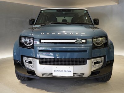 LAND ROVER DEFENDER - 2