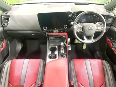 صورة 2 لـ 2022 Lexus NX