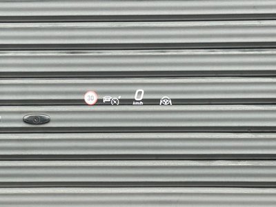 MERCEDES-BENZ EQS - 9