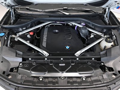 BMW X7 - 7