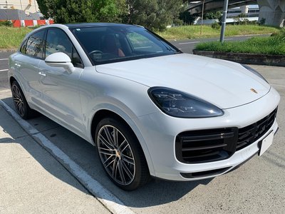 PORSCHE CAYENNE COUPE - 8
