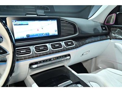 2025 Mercedes-BENZ GLS thumbnail 35