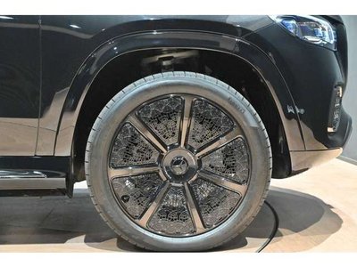 2025 Mercedes-BENZ GLS thumbnail 31
