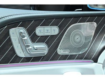 2025 Mercedes-BENZ GLS thumbnail 44