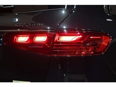 2025 Mercedes-BENZ GLS thumbnail 25