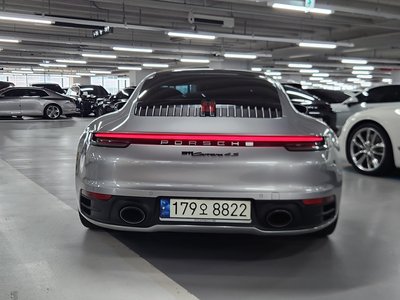 PORSCHE 911 - 7