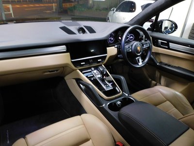 صورة 5 لـ 2018 Porsche CAYENNE