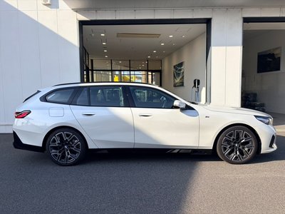 BMW 5 SERIES TOURING - 10