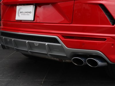 LAMBORGHINI URUS - 9