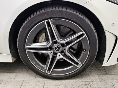 MERCEDES-BENZ CLS - 6