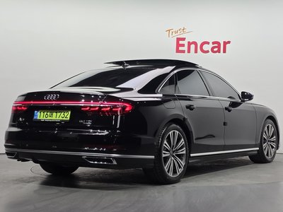AUDI A8 - 4