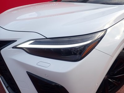 2025 Lexus NX — миниатюра 12