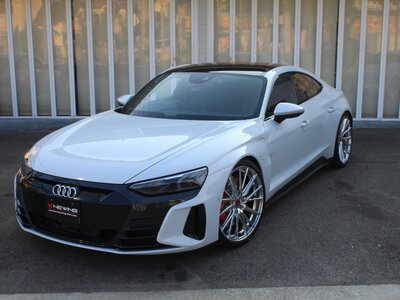 AUDI RS E-TRON GT - 5