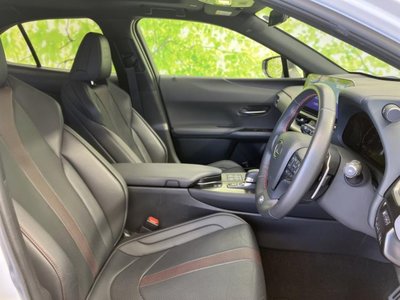 2025 Lexus UX 照片 4