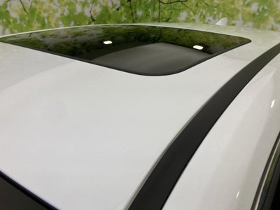 صورة مصغرة 46 لـ 2025 Lexus UX