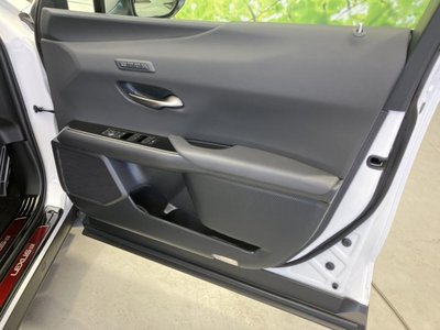 صورة مصغرة 19 لـ 2025 Lexus UX