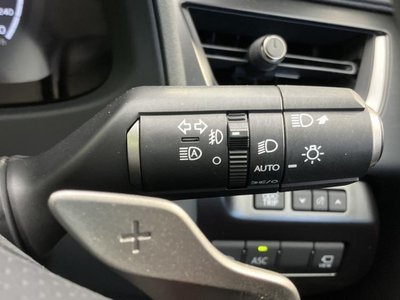 صورة مصغرة 17 لـ 2025 Lexus UX